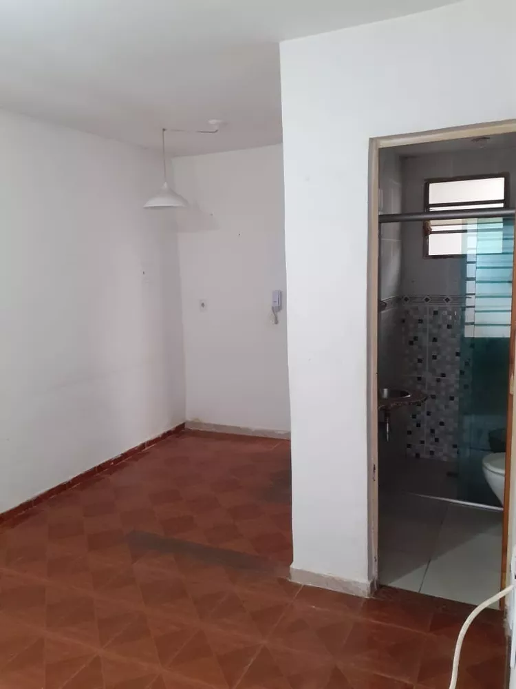 Casa à venda com 2 quartos, 32m² - Foto 6