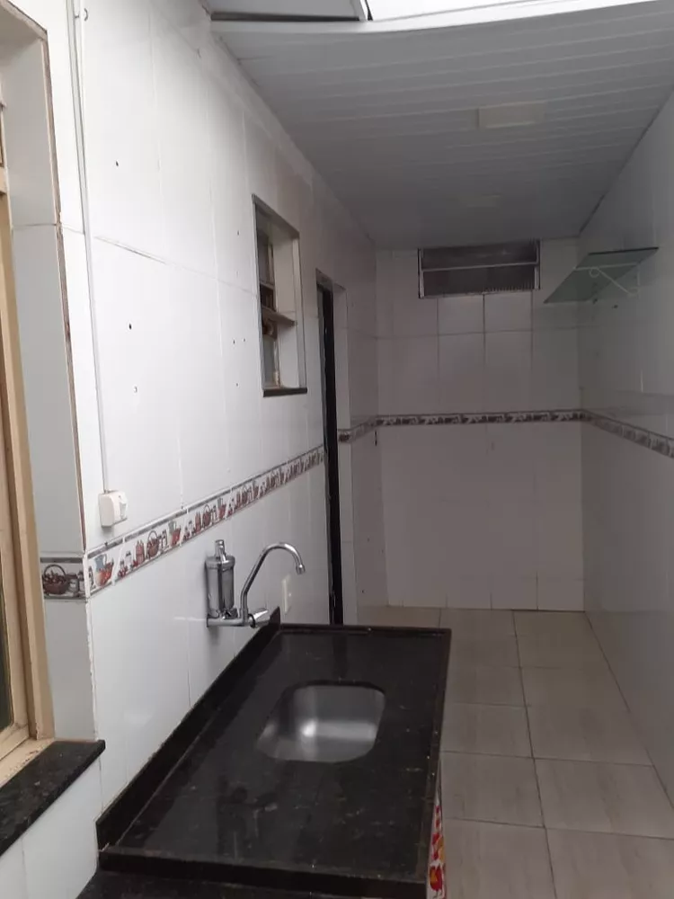 Casa à venda com 2 quartos, 32m² - Foto 3