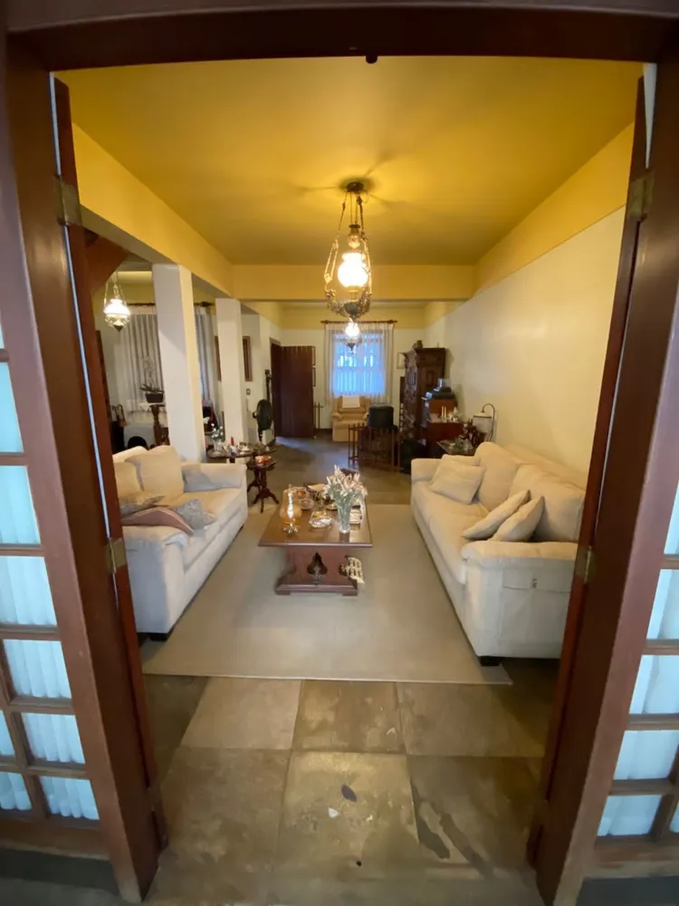 Casa, 4 quartos, 244 m² - Foto 1