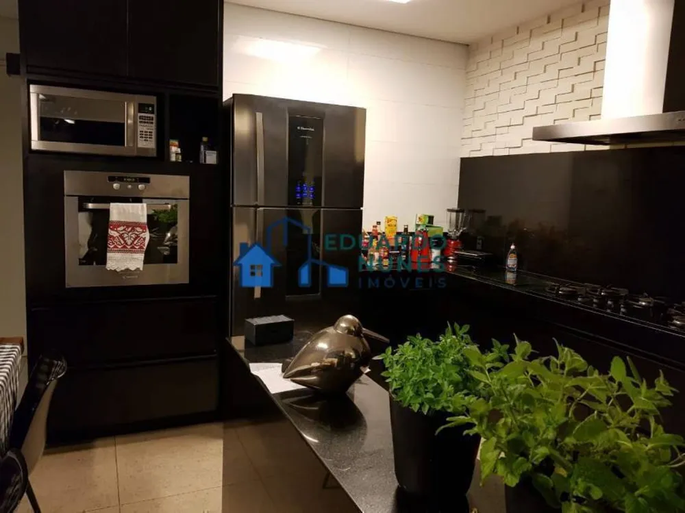 Casa, 4 quartos, 354 m² - Foto 8