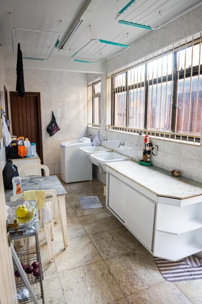 Casa, 4 quartos, 330 m² - Foto 13