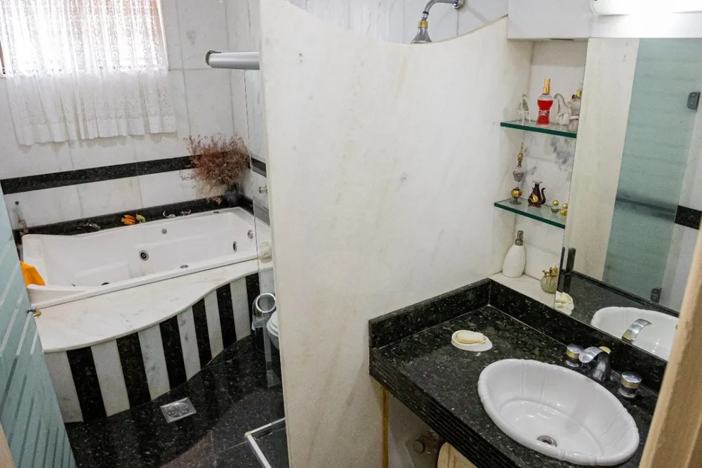 Casa, 4 quartos, 330 m² - Foto 17