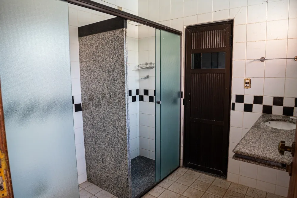 Casa, 4 quartos, 330 m² - Foto 15