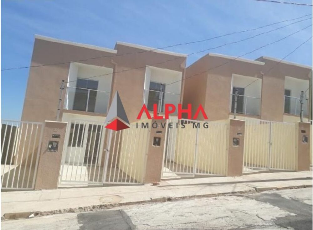 Casa à venda com 2 quartos, 80m² - Foto 3