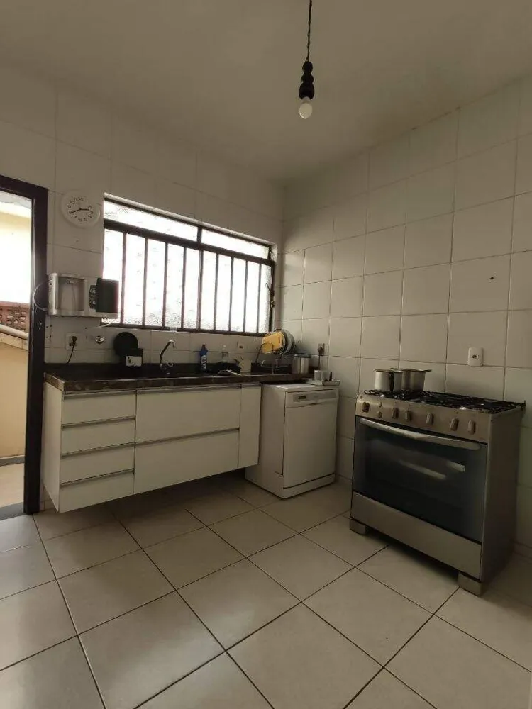 Casa, 3 quartos, 270 m² - Foto 3