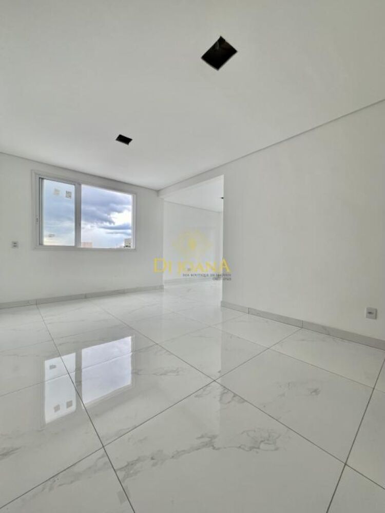 Apartamento à venda com 3 quartos, 98m² - Foto 1