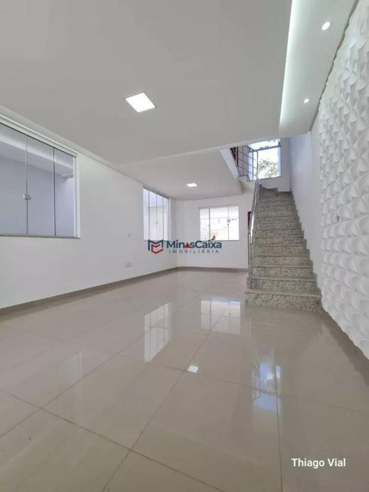 Casa à venda com 3 quartos, 151m² - Foto 16