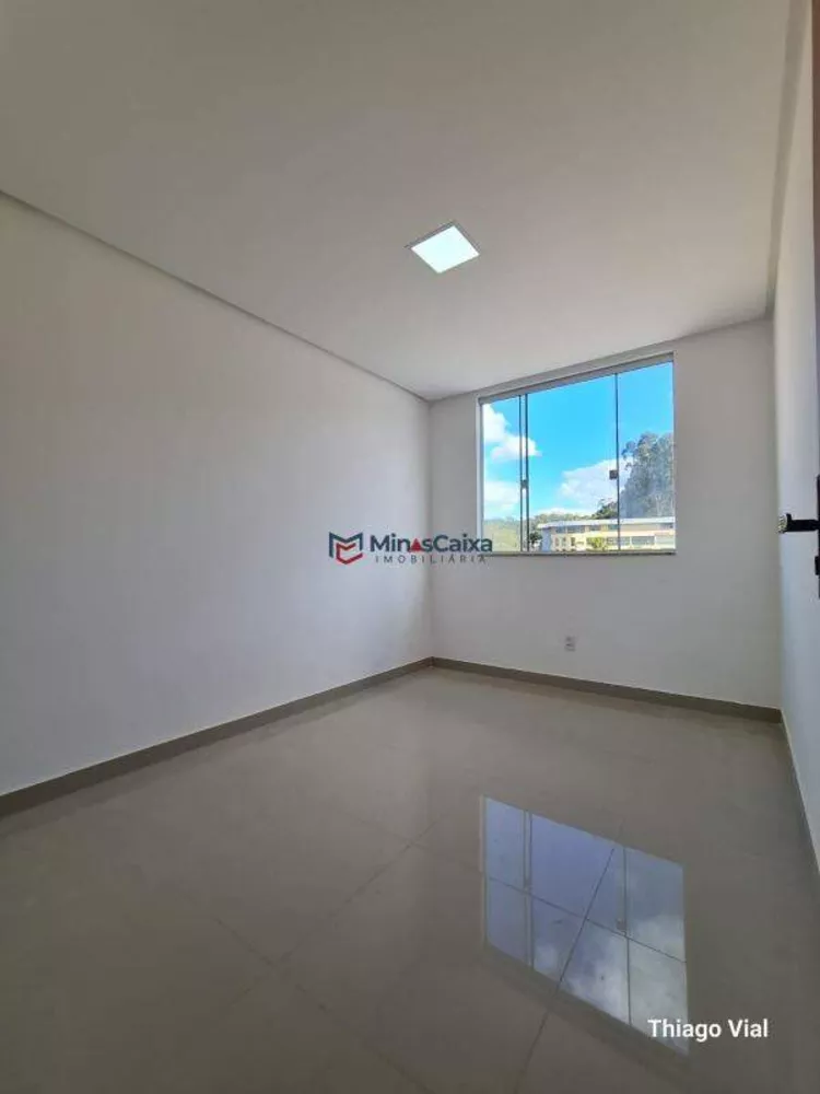 Casa à venda com 3 quartos, 151m² - Foto 4