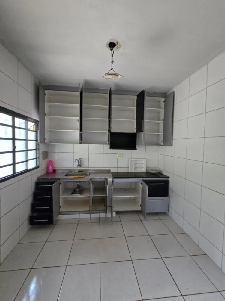 Casa, 2 quartos, 2400 m² - Foto 2