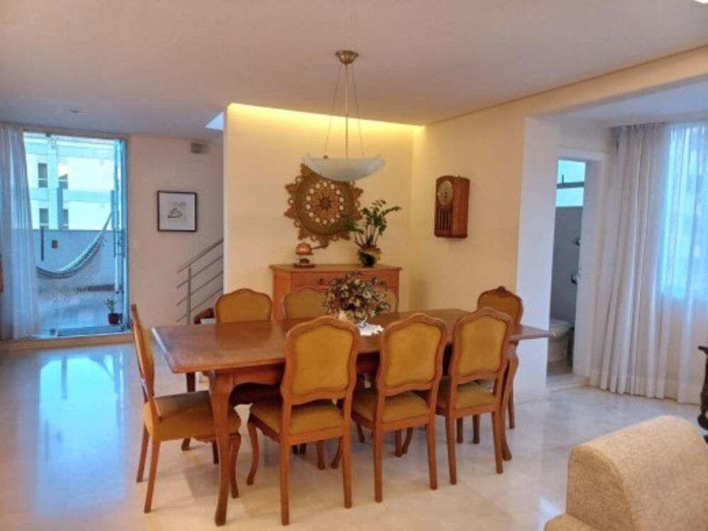 Cobertura à venda com 3 quartos, 250m² - Foto 3