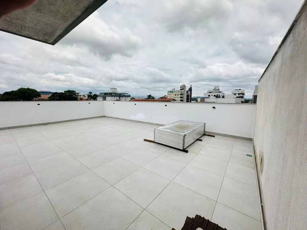 Apartamento à venda com 3 quartos, 160m² - Foto 1