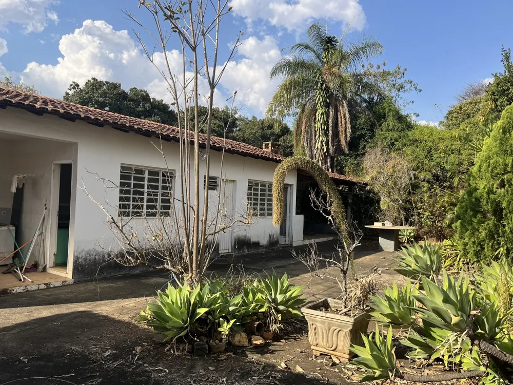 Casa, 4 quartos, 352 m² - Foto 1