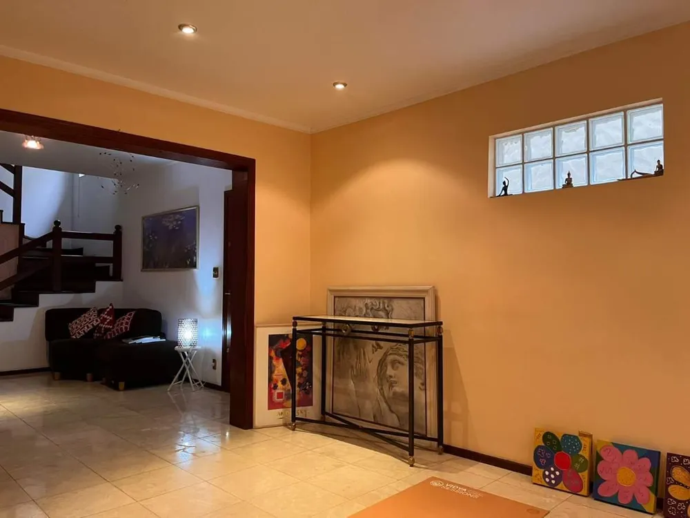 Casa, 3 quartos, 198 m² - Foto 2