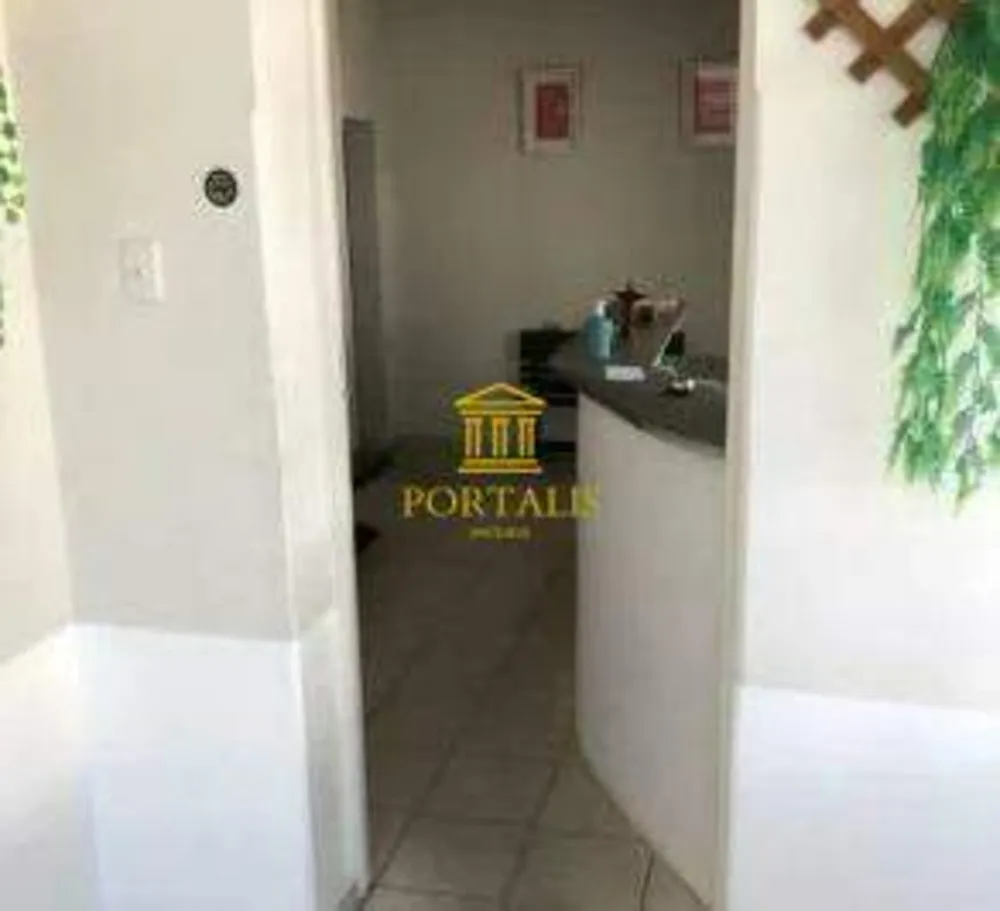 Casa, 16 quartos, 225 m² - Foto 10