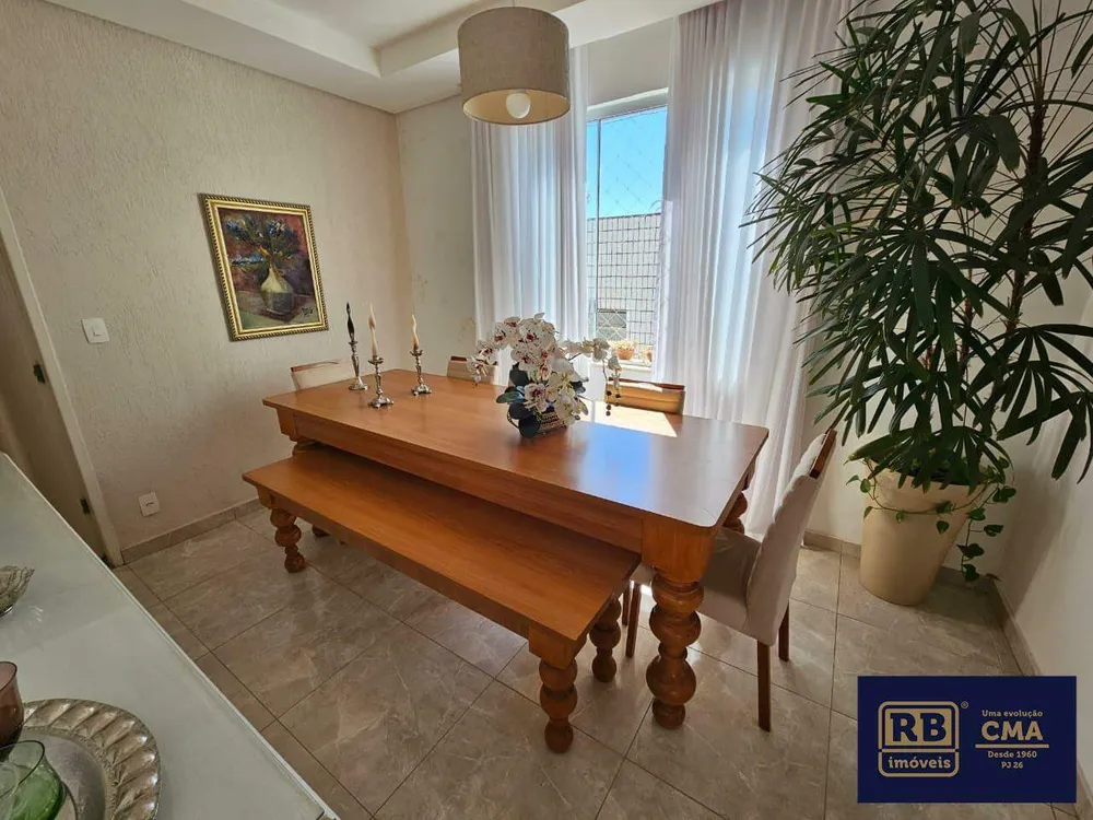 Cobertura, 3 quartos, 219 m² - Foto 4