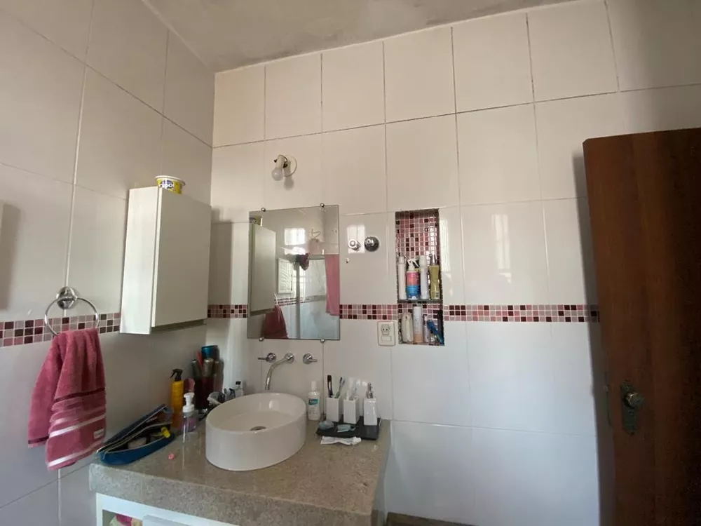 Casa à venda com 5 quartos, 276m² - Foto 13