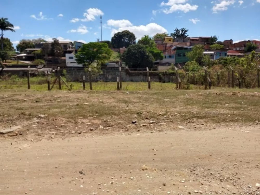 Terreno à venda, 360m² - Foto 1