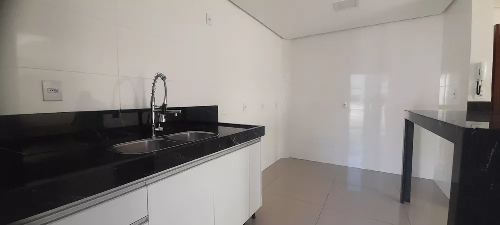 Apartamento à venda com 3 quartos, 133m² - Foto 6