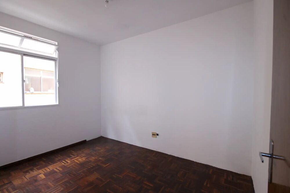 Apartamento à venda com 3 quartos, 72m² - Foto 2