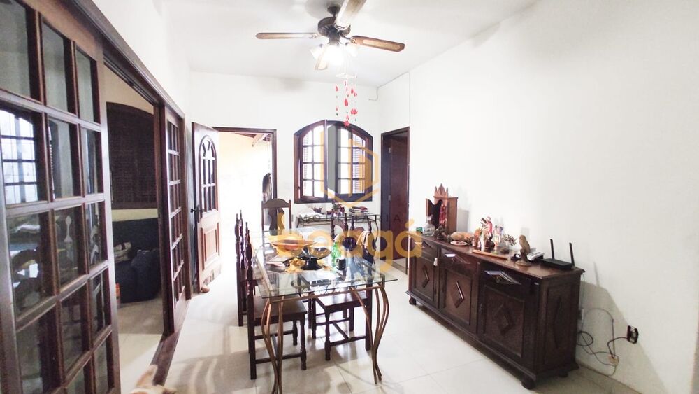Casa à venda com 3 quartos, 100m² - Foto 5