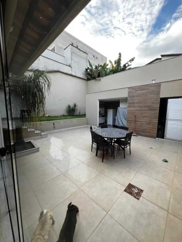 Casa, 4 quartos, 300 m² - Foto 11