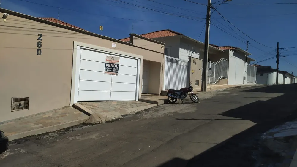 Casa, 3 quartos, 421 m² - Foto 1