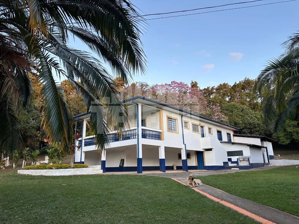Sítio, 5 quartos, 13560 m² - Foto 1