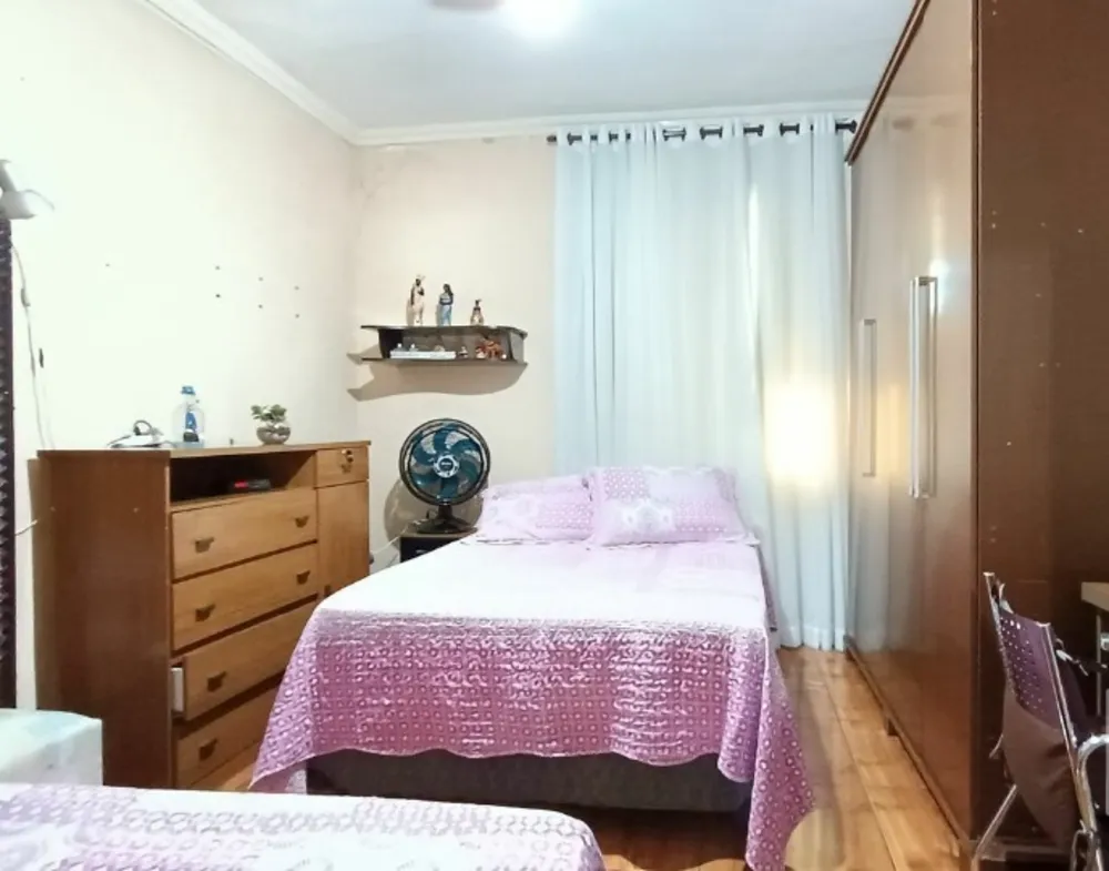 Casa, 6 quartos, 200 m² - Foto 4