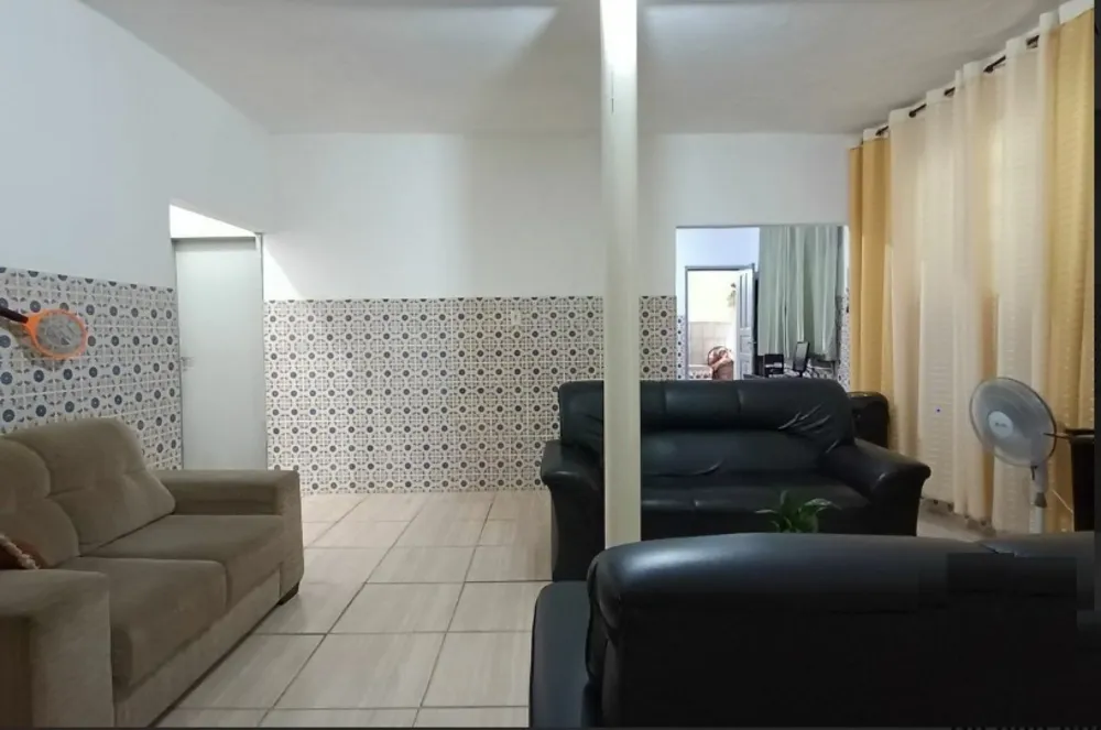 Casa, 6 quartos, 200 m² - Foto 2