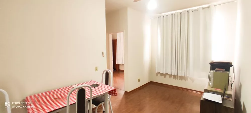 Apartamento à venda com 2 quartos, 48m² - Foto 2