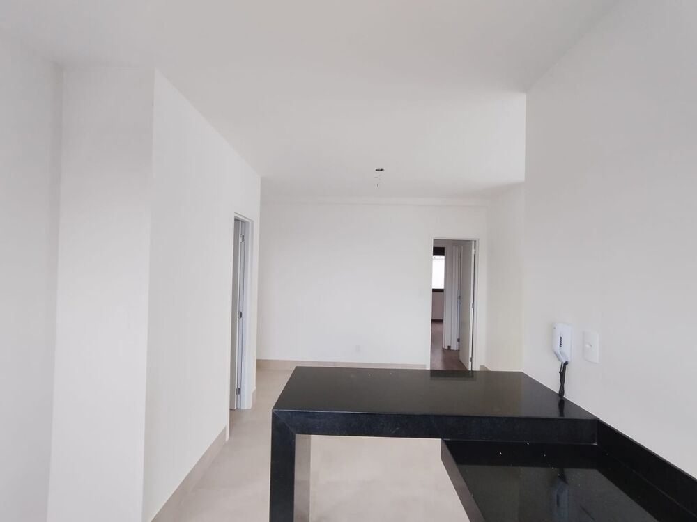 Apartamento à venda com 3 quartos, 85m² - Foto 7