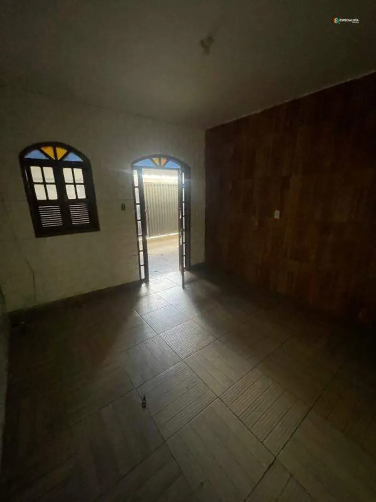 Casa, 5 quartos, 299 m² - Foto 2