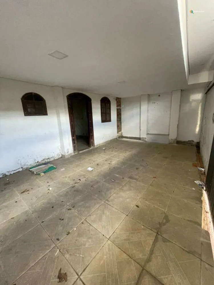 Casa, 5 quartos, 299 m² - Foto 3