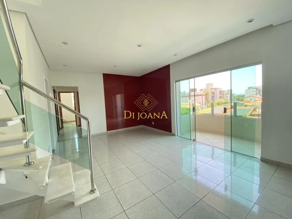 Cobertura, 3 quartos, 200 m² - Foto 2
