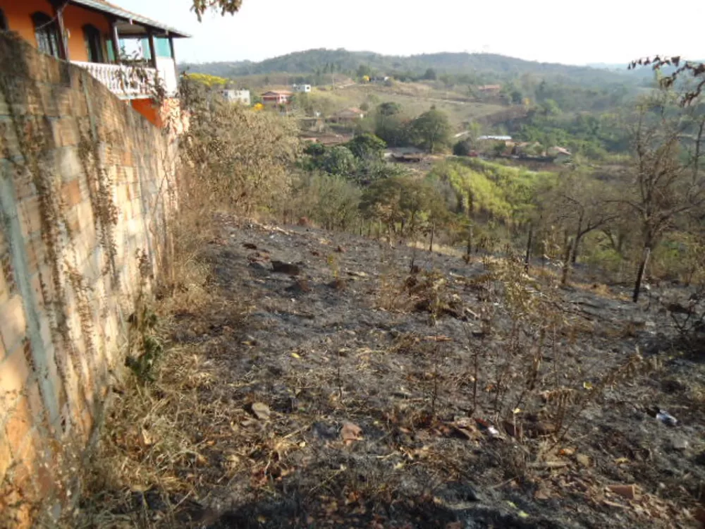 Terreno à venda, 600m² - Foto 1