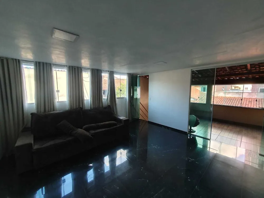 Casa, 4 quartos, 180 m² - Foto 2