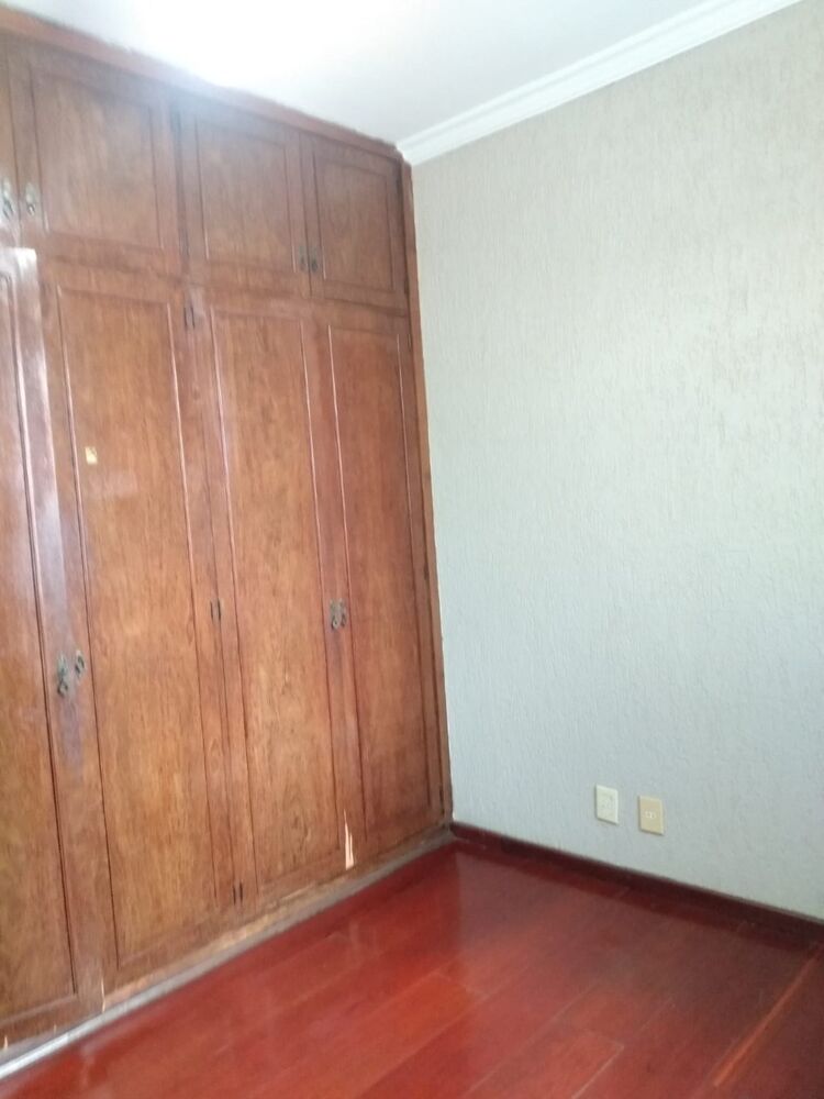 Apartamento à venda com 3 quartos, 122m² - Foto 2