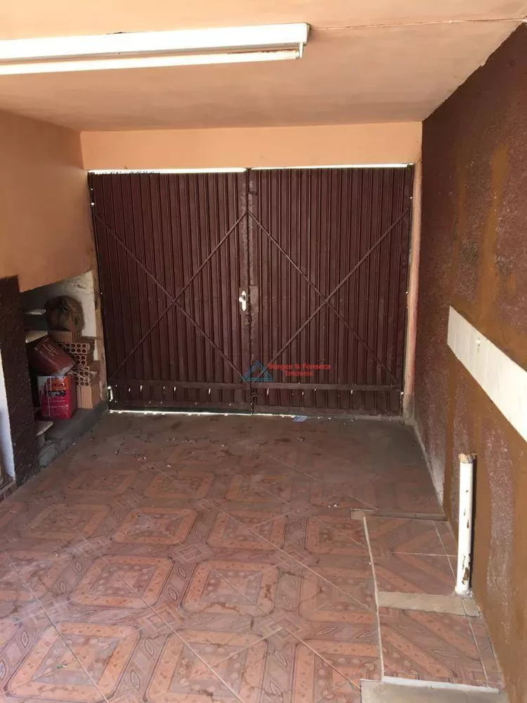 Casa à venda com 4 quartos, 169m² - Foto 18