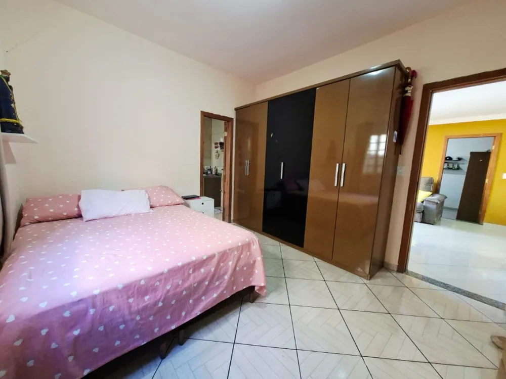 Casa, 4 quartos, 200 m² - Foto 2