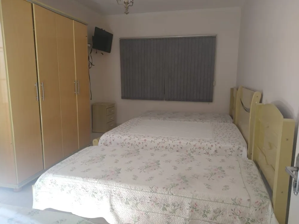 Casa, 4 quartos, 305 m² - Foto 3
