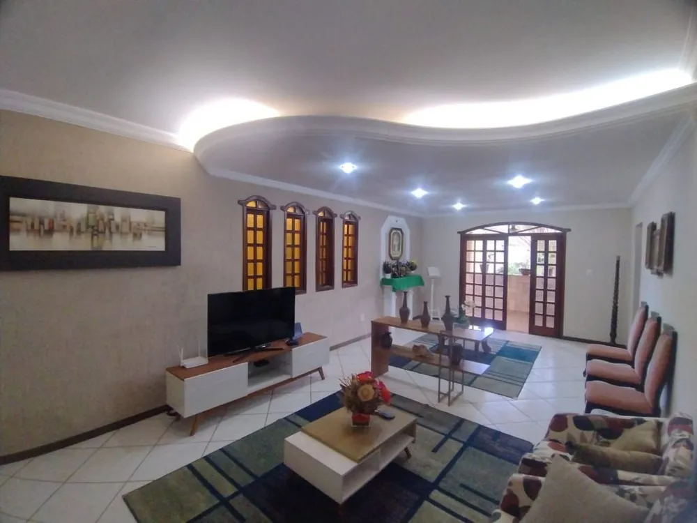 Casa, 3 quartos, 360 m² - Foto 1