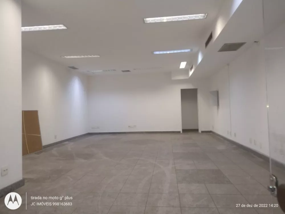 Depósito-Galpão-Armazém à venda com 7 quartos, 1000m² - Foto 1