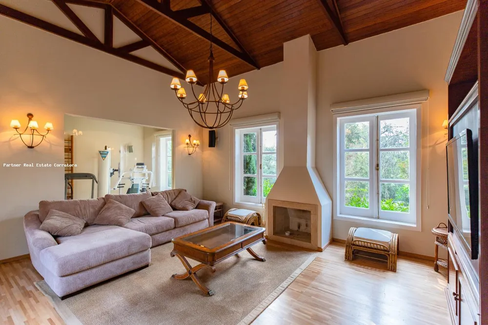 Casa, 4 quartos, 3770 m² - Foto 1