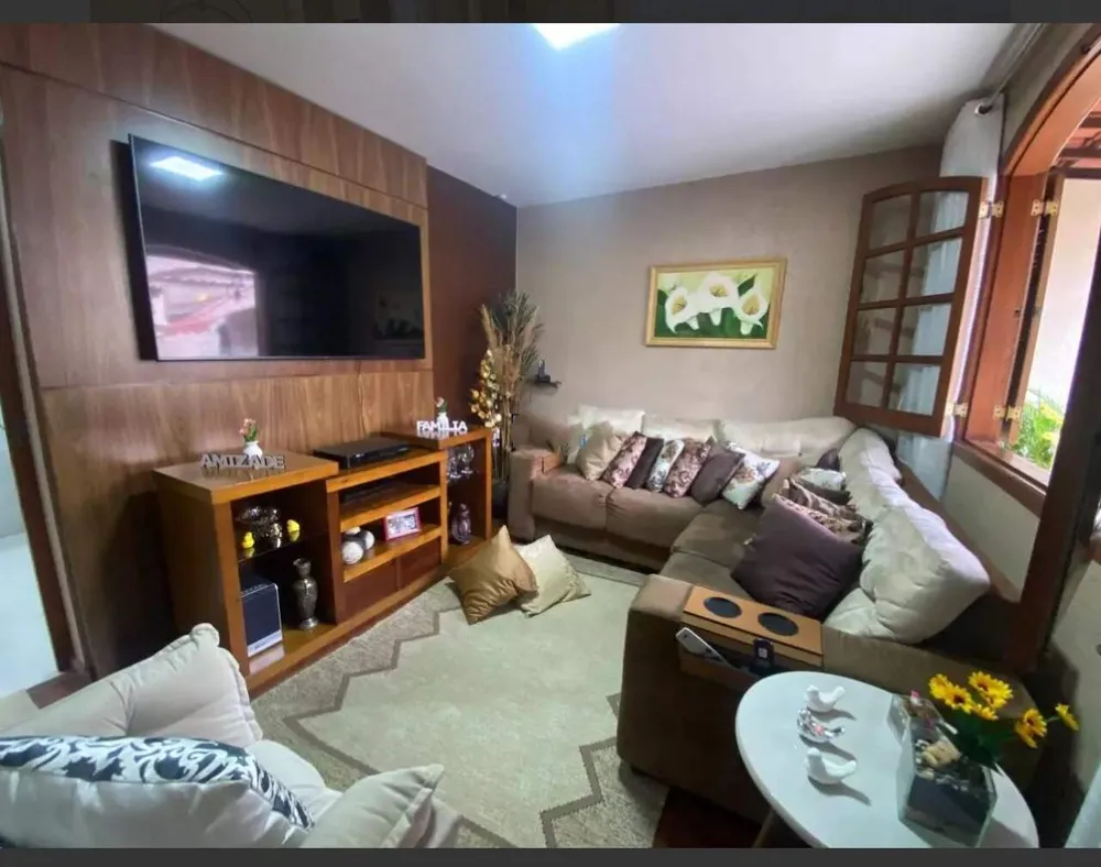 Casa, 3 quartos, 220 m² - Foto 2