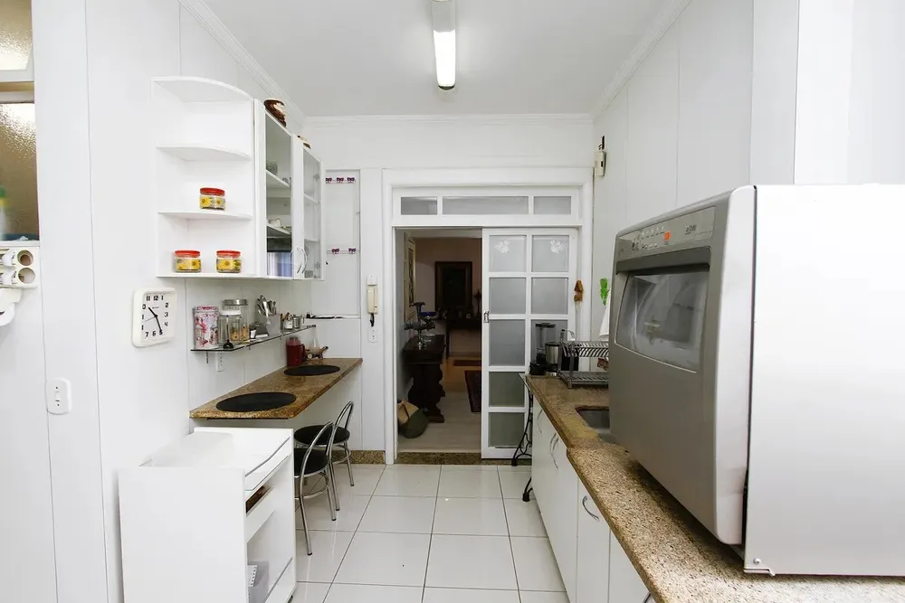 Apartamento, 3 quartos, 179 m² - Foto 2
