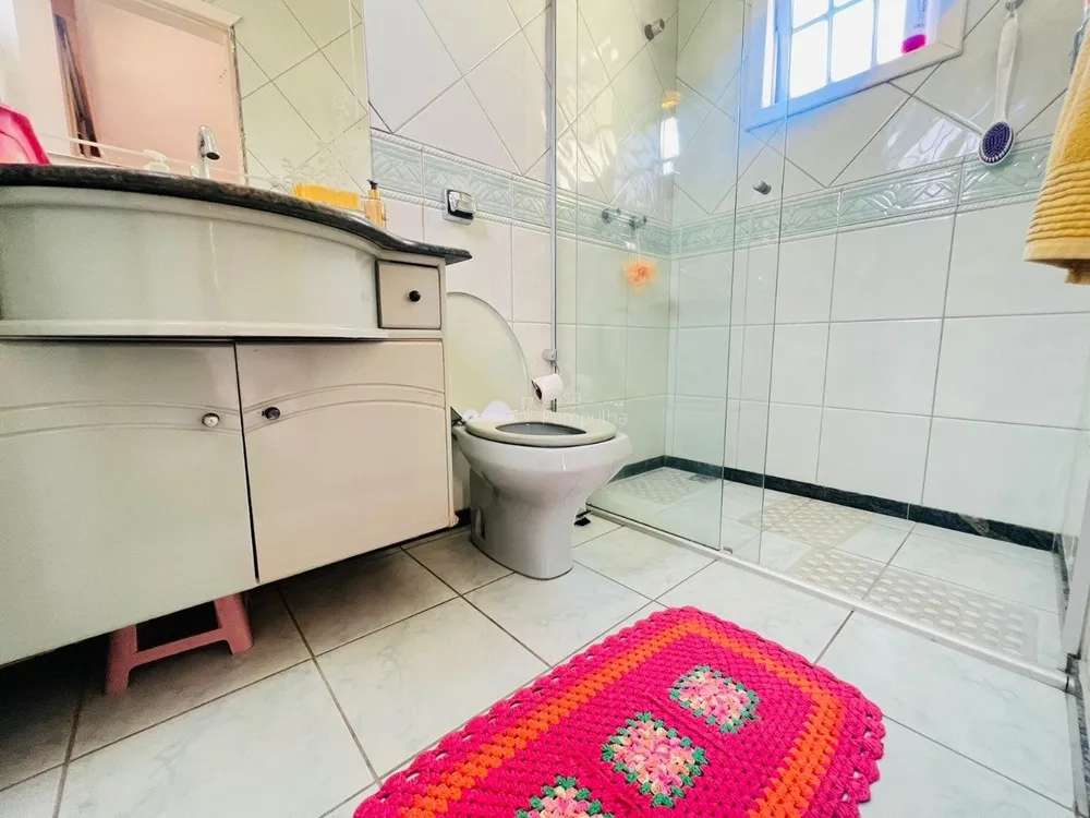 Casa, 3 quartos, 240 m² - Foto 1
