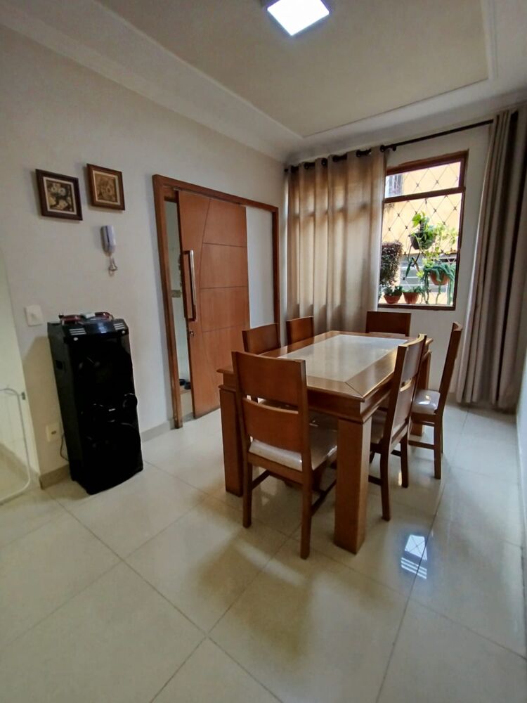Apartamento à venda com 3 quartos, 100m² - Foto 2