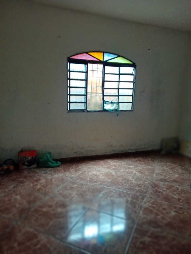 Casa à venda com 2 quartos, 65m² - Foto 4