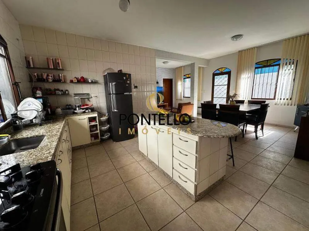 Casa, 5 quartos, 170 m² - Foto 3