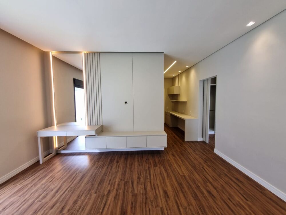 Casa de Condomínio à venda com 4 quartos, 252m² - Foto 5